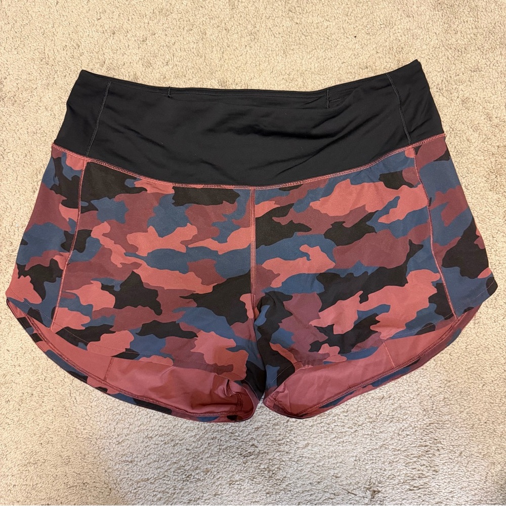 Lululemon Speed Up Short 4” in Camo size 10. Like new.